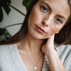 Schmuckladen AMOONIC Herzkette "Lovely" Silber 925 Kette mit Herz-Gravurplatte - An^ Herzketten|Schmuck