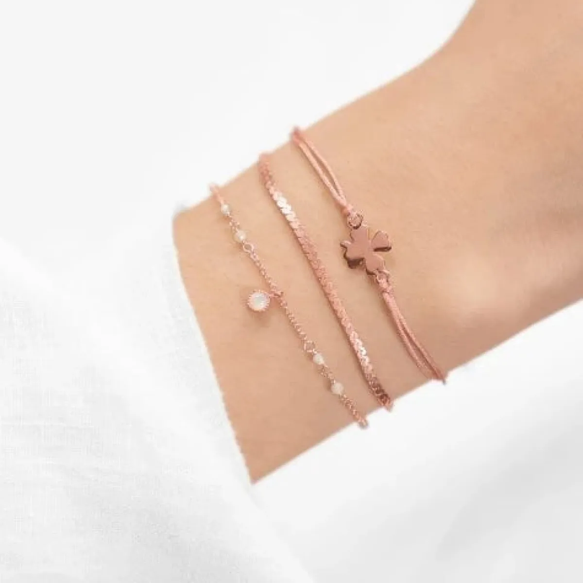 Schmuckladen Stoffarmband mit Kleeblatt-Anhänger mit Gravur (925 Sterlingsilber)^ Stoffarmbänder|Schmuck